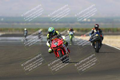 media/Sep-21-2025-TrackDaz (Sun) [[277c75b276]]/B Group/1020am (Turn 1)/